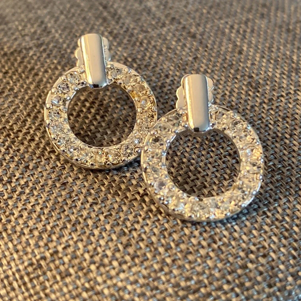 NWT Brand Silver/Diamond Costume Necklace & Earrings - Picture 2 of 4